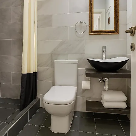 Stylish, Comfy In The Heart Of Appartamento Atene