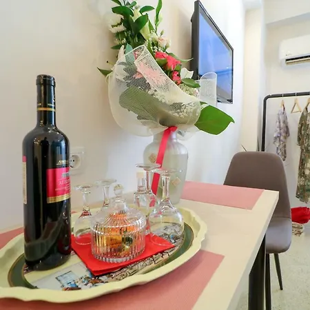 Appartamento Stylish, Comfy In The Heart Of